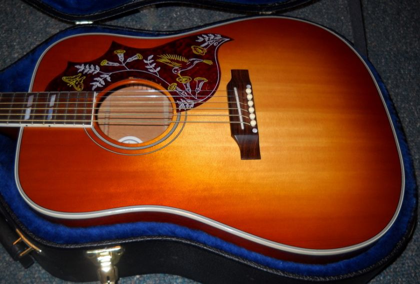   Hummingbird Acoustic Electric Guitar OHSC Plays & Sounds Great  